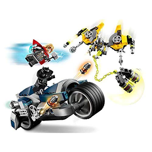 Black Panther and Thor Buildable Superhero Toy (226 Pieces) T113