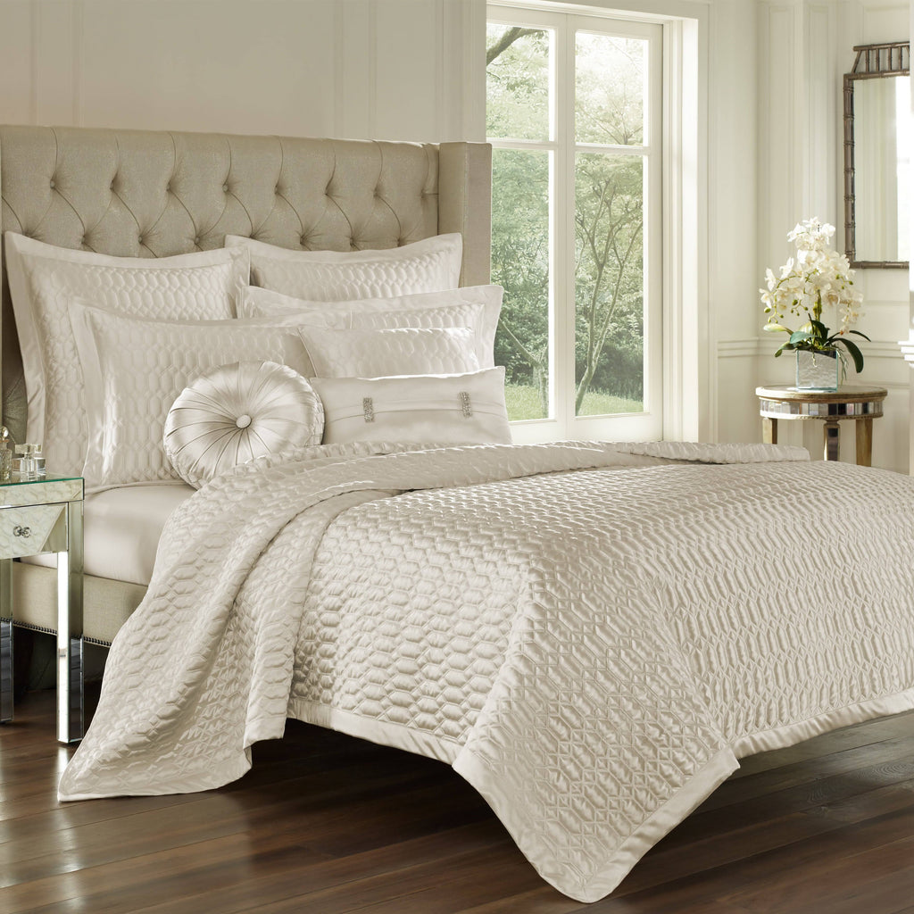 King Satinique Coverlet E682