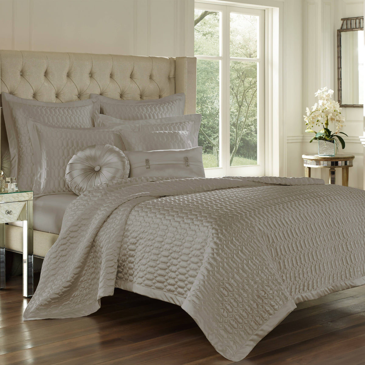 King Satinique Coverlet E682